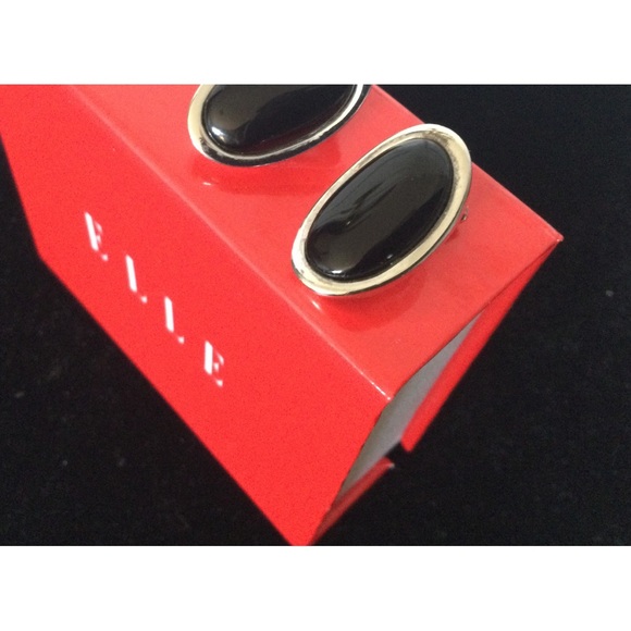 ELLE 20mm Black Agate Earrings - Picture 3 of 5